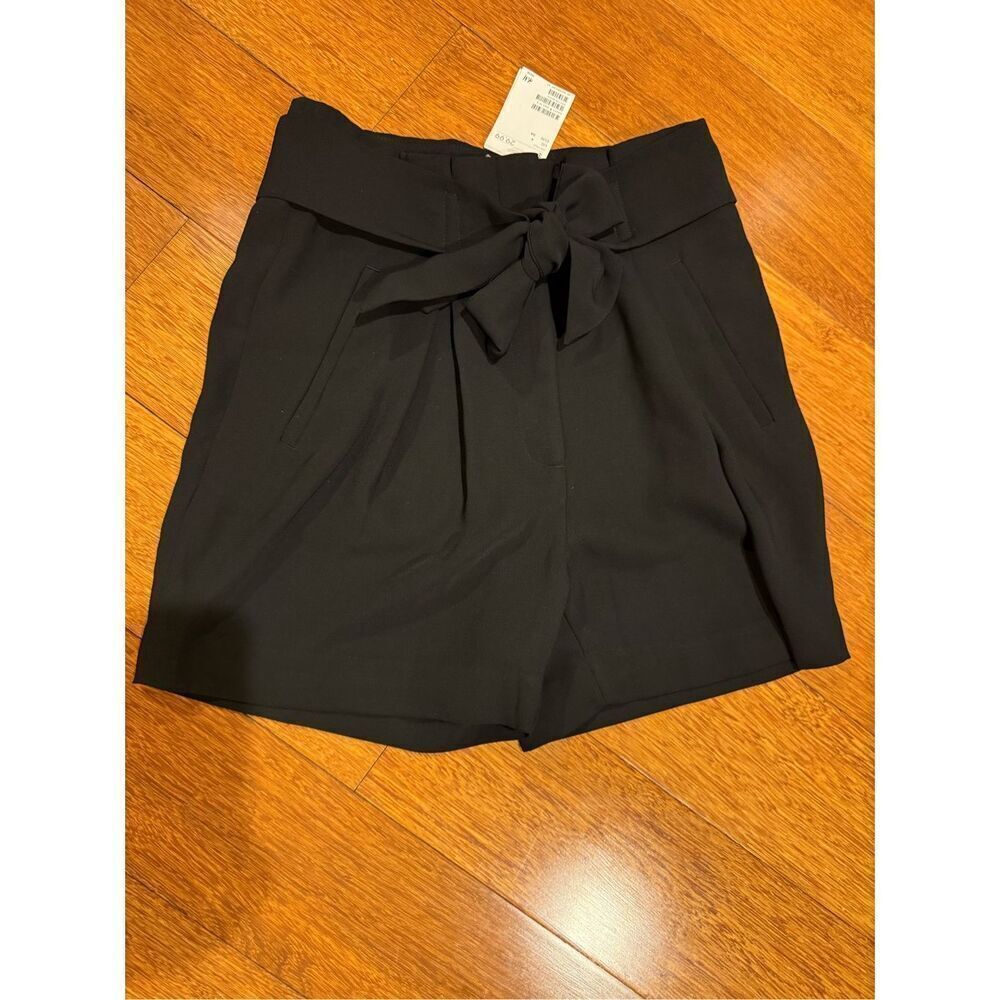 NWT H&M Women’s High Waisted Black Dress Shorts with Undetachable Sash Tie Sz 4